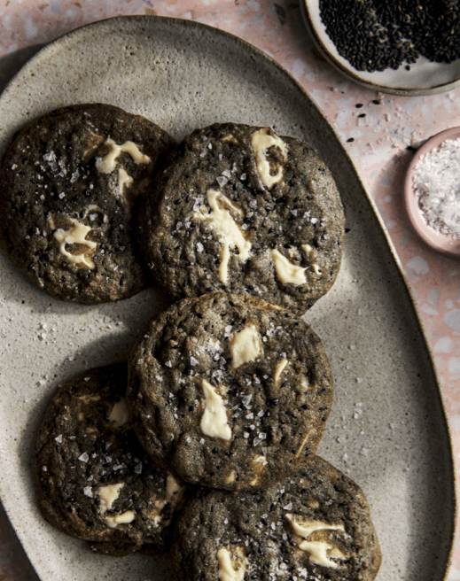 BLACK SESAME–WHITE CHOCOLATE COOKIES